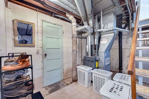 Tiny photo for 650 E Colorado Street, Davenport, IA 52803 (MLS # 12623517)