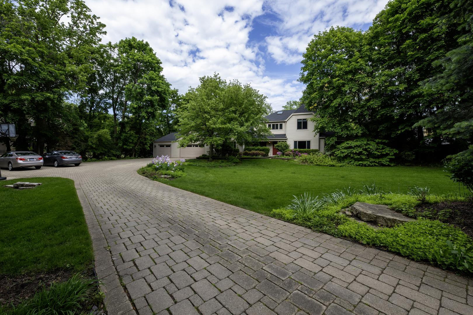 840 APPLETREE Lane