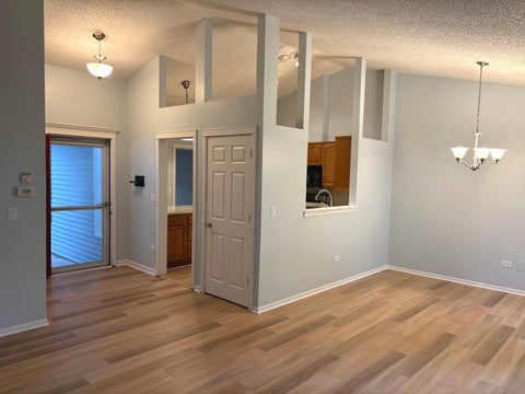 Tiny photo for 515 E Lyon Drive E #515, Buffalo Grove, IL 60089 (MLS # 12725185)