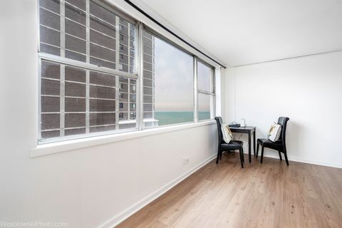 Tiny photo for 6301 N Sheridan Road #6C, Chicago, IL 60660 (MLS # 12555074)