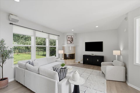 Tiny photo for 4 Sagebrush Court, Streamwood, IL 60107 (MLS # 12750503)