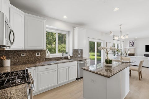 Tiny photo for 4 Sagebrush Court, Streamwood, IL 60107 (MLS # 12750503)