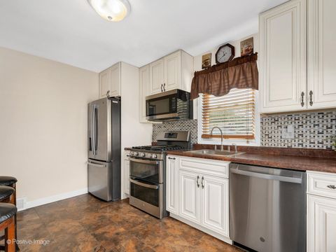 Tiny photo for 4214 Prairie Avenue, Brookfield, IL 60513 (MLS # 12491546)