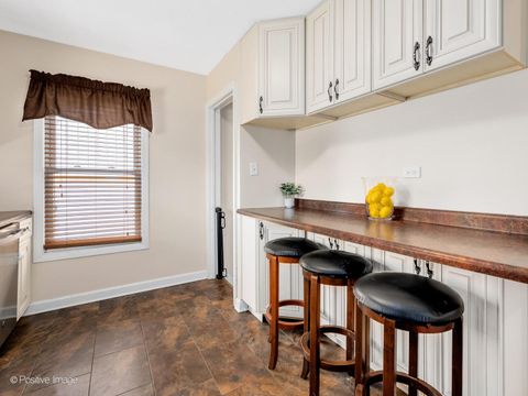 Tiny photo for 4214 Prairie Avenue, Brookfield, IL 60513 (MLS # 12491546)