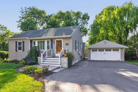 Tiny photo for 510 Grove Street, Wood Dale, IL 60191 (MLS # 12757751)