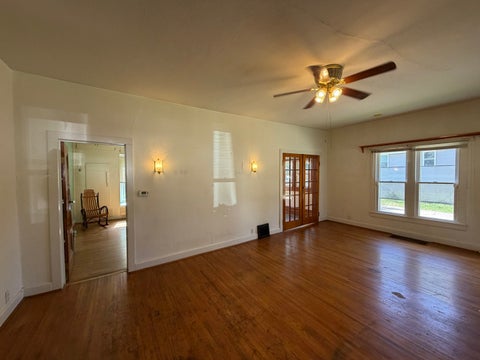 Tiny photo for 718 E Allen Street, Farmer City, IL 61842 (MLS # 12774841)