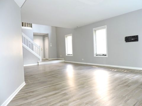Tiny photo for 245 CARLISLE Avenue, Westmont, IL 60559 (MLS # 12459420)