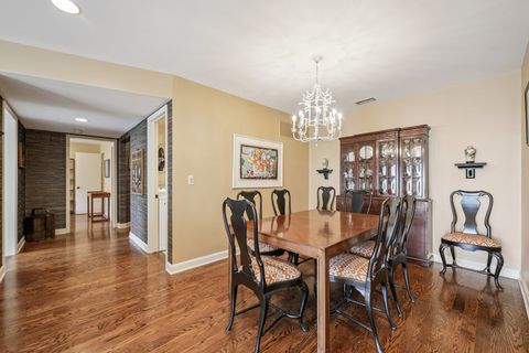 Tiny photo for 4545 W Touhy Avenue #319W, Lincolnwood, IL 60712 (MLS # 12558737)