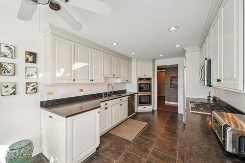 Tiny photo for 4545 W Touhy Avenue #319W, Lincolnwood, IL 60712 (MLS # 12558737)