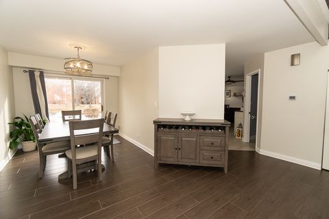 Tiny photo for 175 N Clare Court, Wood Dale, IL 60191 (MLS # 12569165)