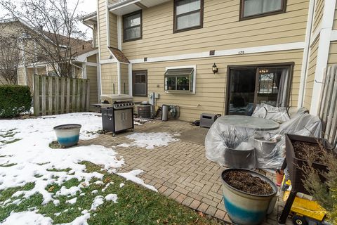 Tiny photo for 175 N Clare Court, Wood Dale, IL 60191 (MLS # 12569165)