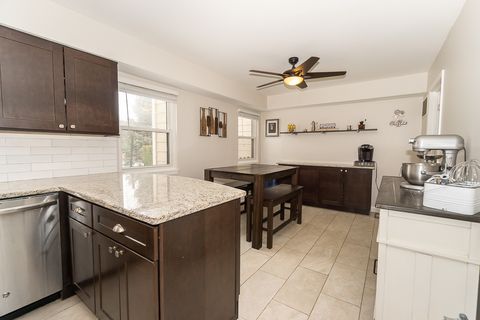 Tiny photo for 175 N Clare Court, Wood Dale, IL 60191 (MLS # 12569165)