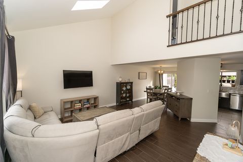 Tiny photo for 175 N Clare Court, Wood Dale, IL 60191 (MLS # 12569165)