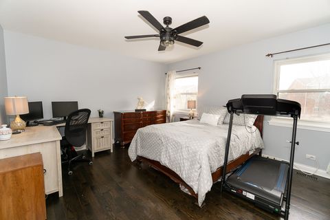 Tiny photo for 175 N Clare Court, Wood Dale, IL 60191 (MLS # 12569165)