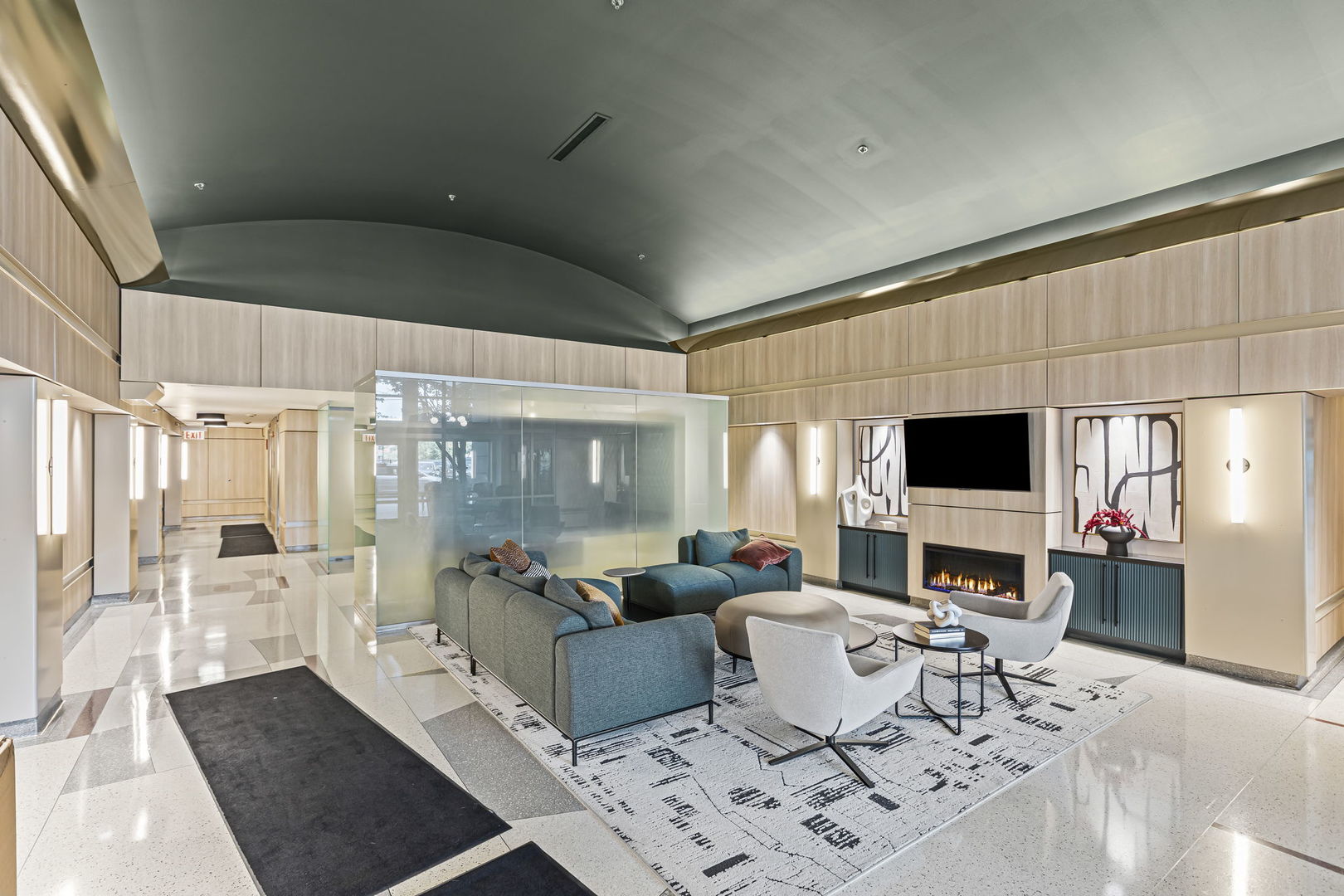 933 W VAN BUREN Street 523
