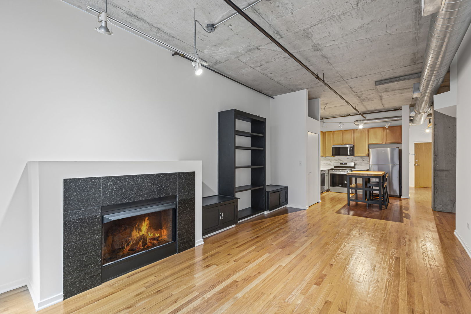 933 W VAN BUREN Street 523