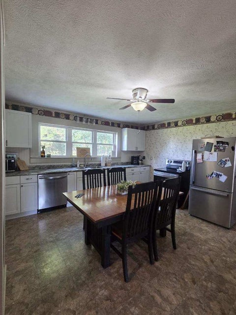 Tiny photo for 3794 Valier Carpet Road, Tamaroa, IL 62888 (MLS # 12686411)