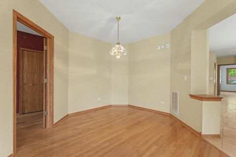 Tiny photo for 10948 Deblin Lane, Oak Lawn, IL 60453 (MLS # 12649317)