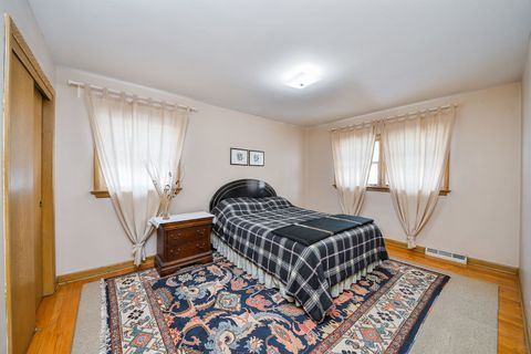 Tiny photo for 22W417 Tamarack Drive, Glen Ellyn, IL 60137 (MLS # 12530995)