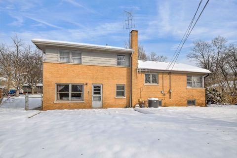 Tiny photo for 22W417 Tamarack Drive, Glen Ellyn, IL 60137 (MLS # 12530995)