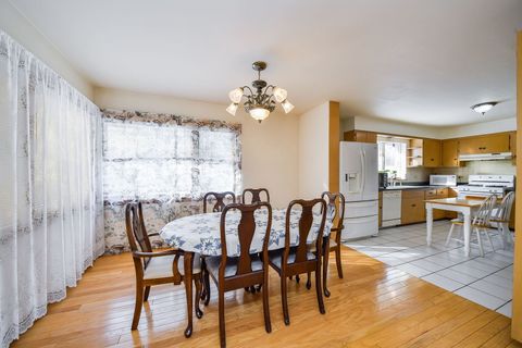 Tiny photo for 22W417 Tamarack Drive, Glen Ellyn, IL 60137 (MLS # 12530995)