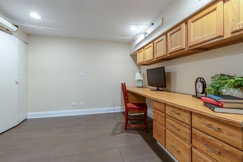 Tiny photo for 16373 W Menna Lane, Lincolnshire, IL 60069 (MLS # 12525586)