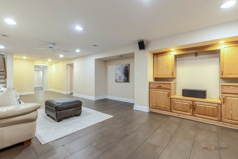 Tiny photo for 16373 W Menna Lane, Lincolnshire, IL 60069 (MLS # 12525586)