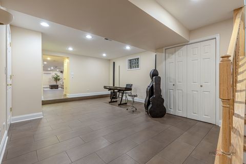 Tiny photo for 16373 W Menna Lane, Lincolnshire, IL 60069 (MLS # 12525586)