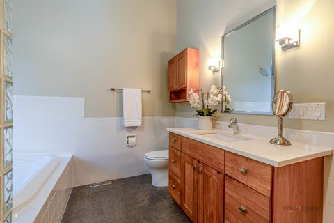 Tiny photo for 16373 W Menna Lane, Lincolnshire, IL 60069 (MLS # 12525586)