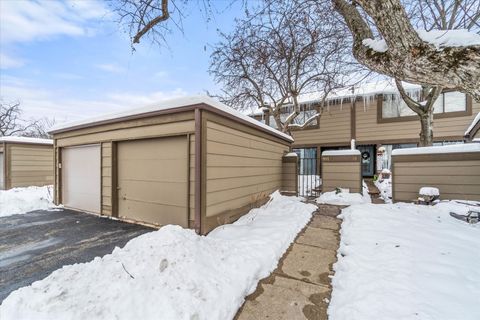 Tiny photo for 111 Aberdeen Court, Geneva, IL 60134 (MLS # 12518268)