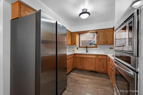 Tiny photo for 10316 S Green Bay Avenue, Chicago, IL 60617 (MLS # 12595180)