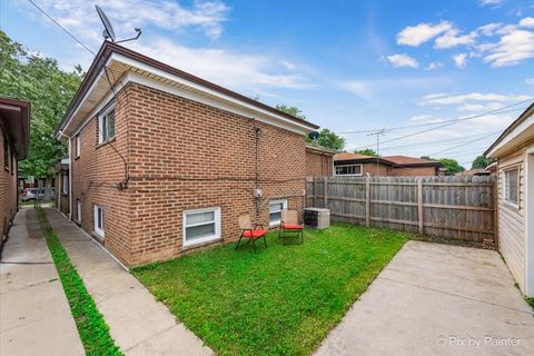 Tiny photo for 10316 S Green Bay Avenue, Chicago, IL 60617 (MLS # 12595180)