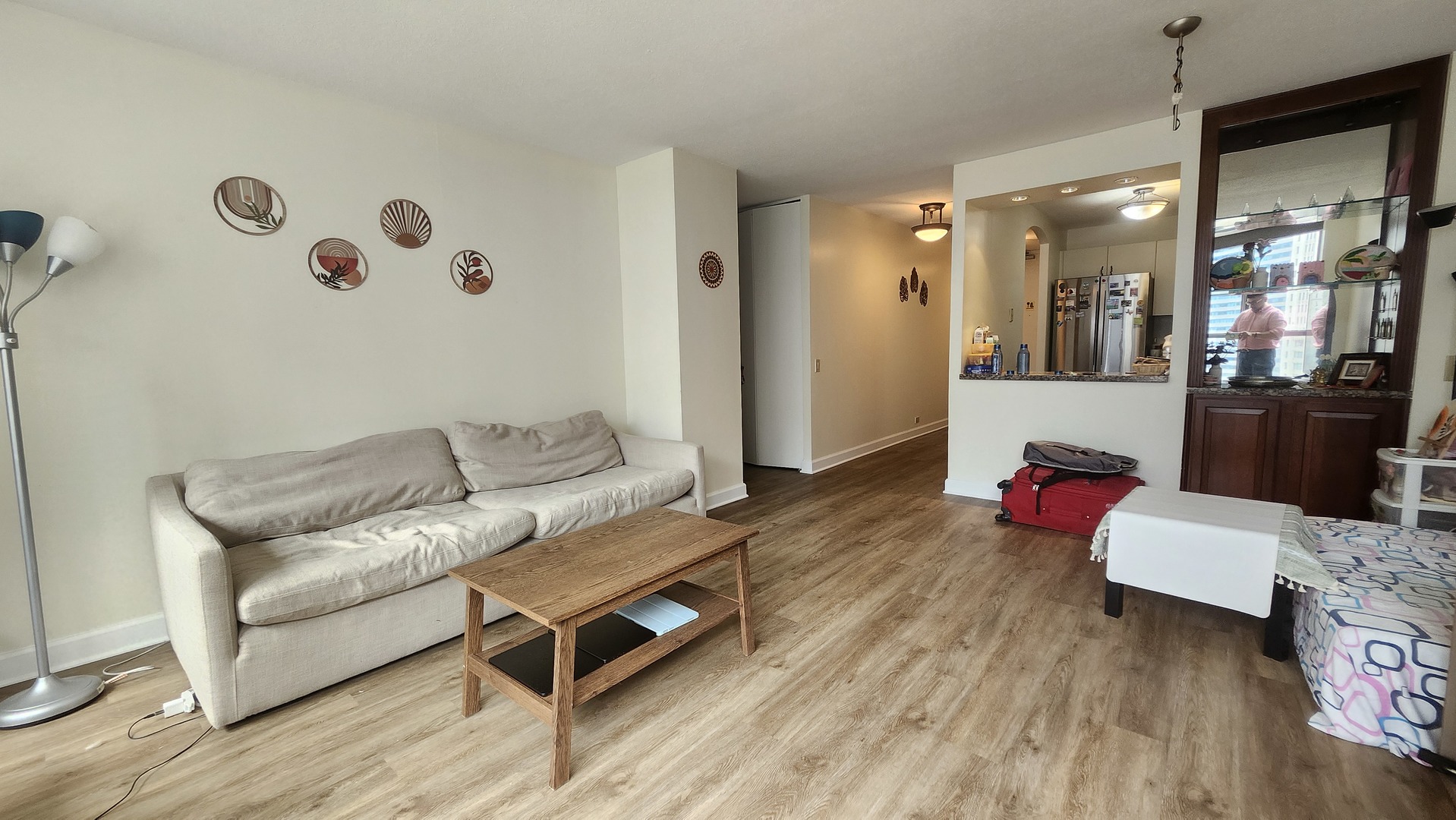 405 N Wabash Avenue 407