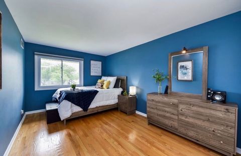 Tiny photo for 1342 S 14th Street #A2, St. Charles, IL 60174 (MLS # 12570085)