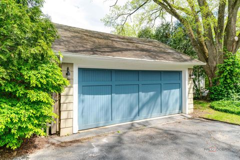 Tiny photo for 19 N June Terrace, Lake Forest, IL 60045 (MLS # 12642617)