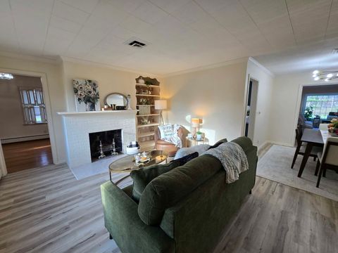 Tiny photo for 14652 N IL Hwy 37 Highway, Mt Vernon, IL 62864 (MLS # 12604956)