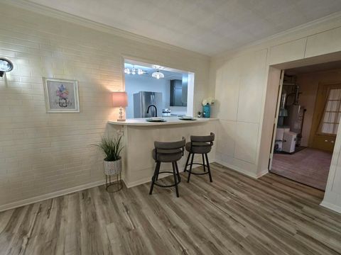 Tiny photo for 14652 N IL Hwy 37 Highway, Mt Vernon, IL 62864 (MLS # 12604956)