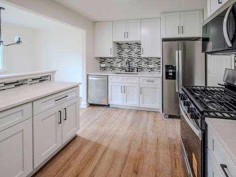 Tiny photo for 25 Illinois Avenue #M1, Schaumburg, IL 60193 (MLS # 12548420)