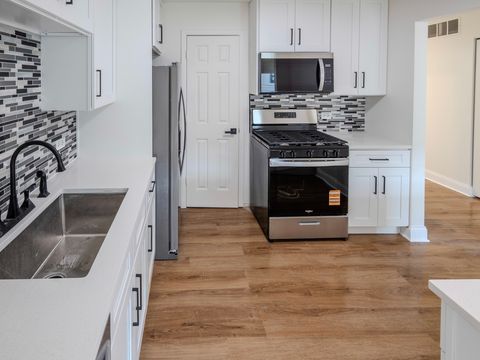 Tiny photo for 25 Illinois Avenue #M1, Schaumburg, IL 60193 (MLS # 12548420)