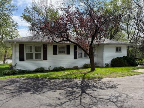 Tiny photo for 22016 Il-113 Route, Wilmington, IL 60481 (MLS # 12758826)
