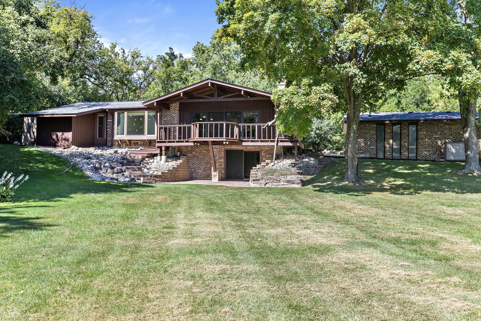 330 S Barrington Road