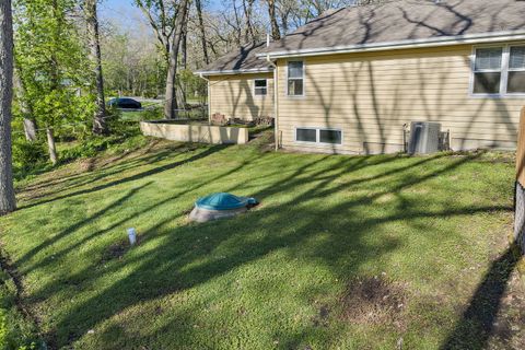 Tiny photo for 713 Council Hill Road, East Dundee, IL 60118 (MLS # 12630417)