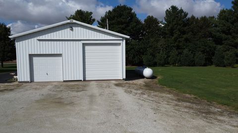 Tiny photo for 1718 N 1800 Road E, Watseka, IL 60970 (MLS # 12480553)
