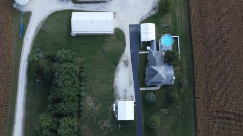 Tiny photo for 1718 N 1800 Road E, Watseka, IL 60970 (MLS # 12480553)