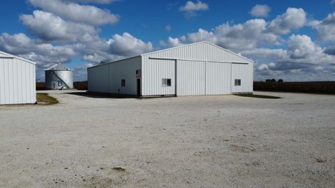 Tiny photo for 1718 N 1800 Road E, Watseka, IL 60970 (MLS # 12480553)