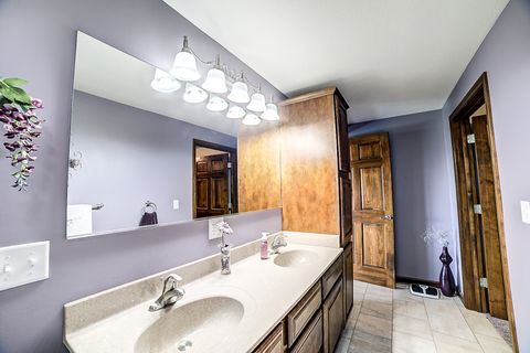 Tiny photo for 1718 N 1800 Road E, Watseka, IL 60970 (MLS # 12480553)