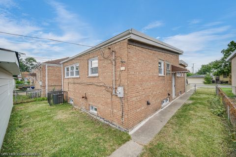 Tiny photo for 2149 E 90th Street, Chicago, IL 60617 (MLS # 12458921)