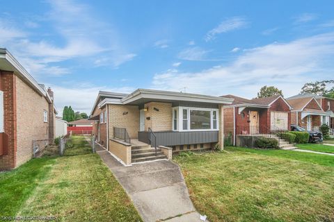 Tiny photo for 2149 E 90th Street, Chicago, IL 60617 (MLS # 12458921)