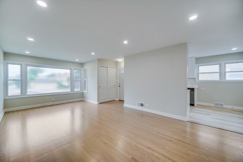 Tiny photo for 2149 E 90th Street, Chicago, IL 60617 (MLS # 12458921)