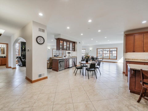Tiny photo for 500 E Sherwood Drive, Addison, IL 60101 (MLS # 12614192)